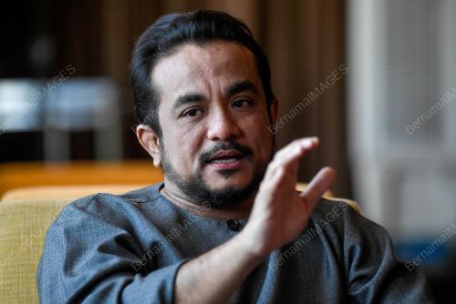 DR ZAKI ZAINUDIN
