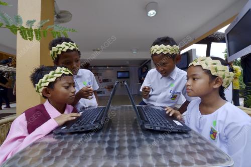FEA02_25112015_ORANG_ASLI