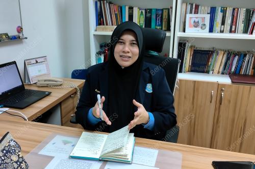 ENIZAHURA ABDUL AZIZI