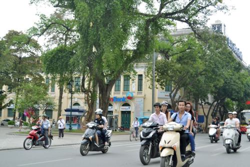 FEA02_31122012_HANOI_PELANCUNG