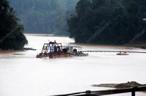 FEA03_03112014_LEMBAH_BERTAM
