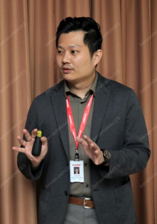 DR OOH PING YEE