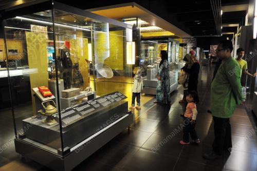 FEA03_04102013_MUZIUM