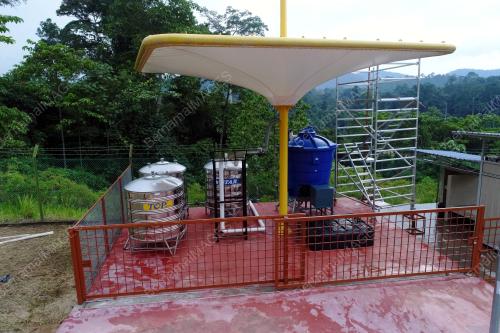 AIR HUJAN BOTOL