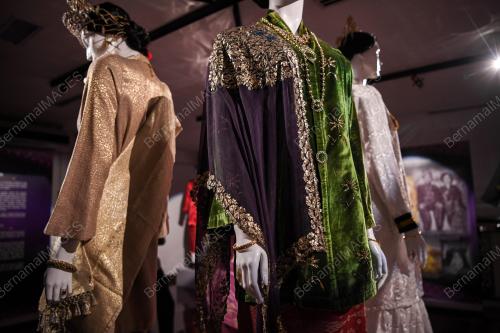 PAMERAN RAHSIA KEBAYA