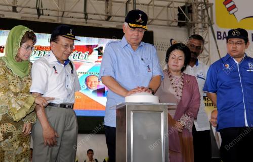 FEA03_11012012_RENCANA_KOMUNITI