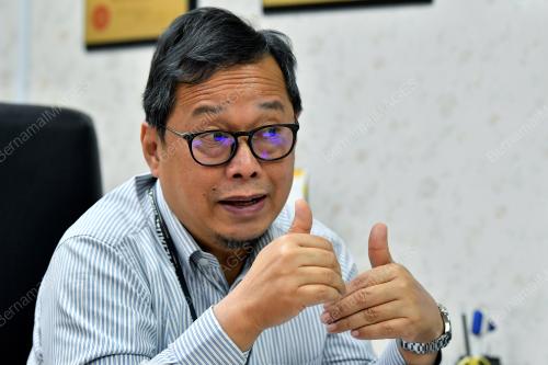 DATUK DR ZAINUDIN MD ZIN