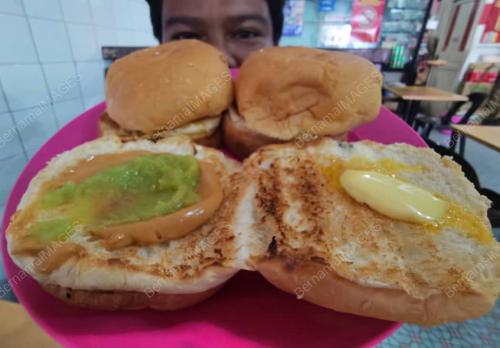 ROTI KAHWIN AIK SENG