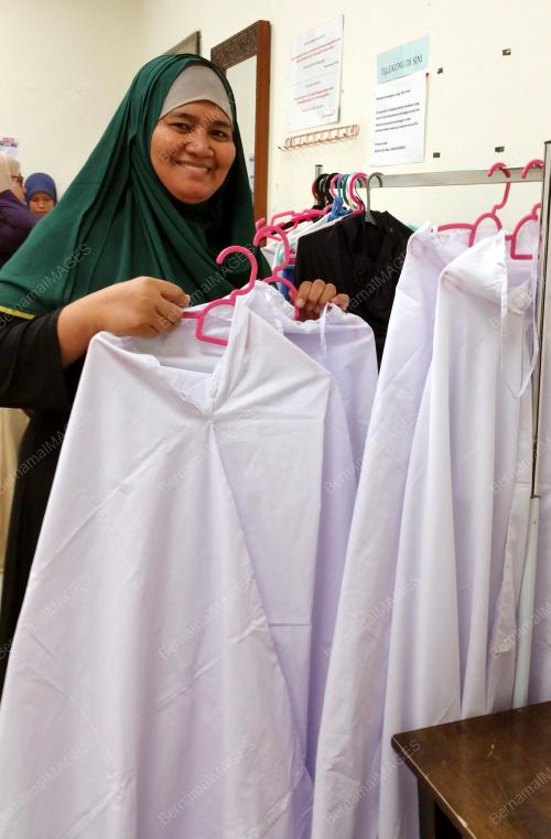 FEA03_17062016_NORMALA_HAMZAH