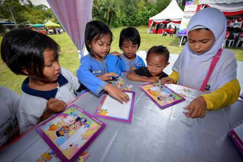 PEWARIS MUDA