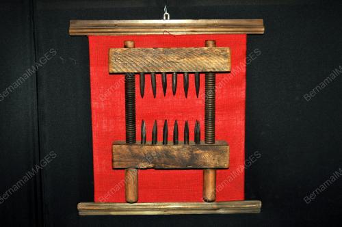 TORTURA