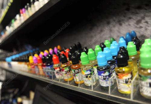 FEA03_26112015_VAPE
