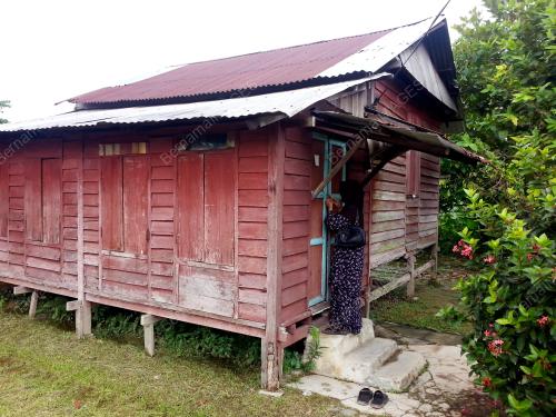 FEA03_29092015_WARGA_EMAS