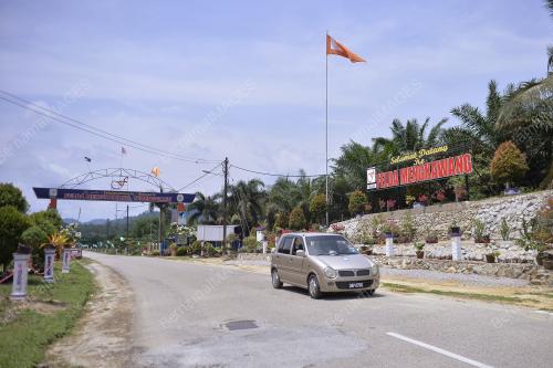 FEA04_03052018_LAPORAN_KHAS_BN201804297000