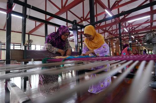 FEA04_03062019_SONGKET