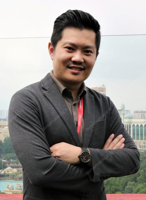 DR OOH PING YEE