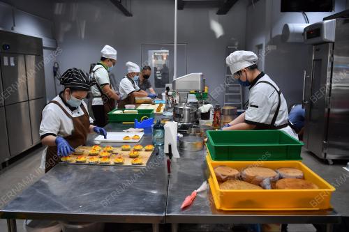 AUSTRALIAN BAKERY