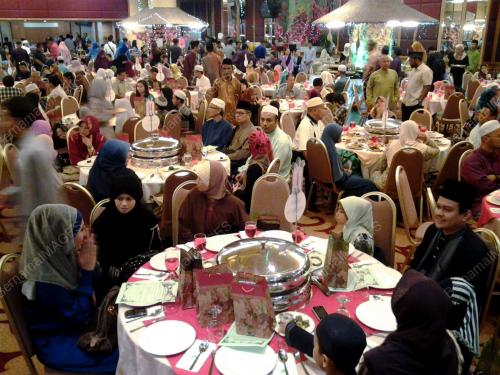 FEA04_13082012_BUKA_PUASA
