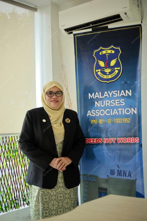SAFIAH SUTAN TAHARUDIN