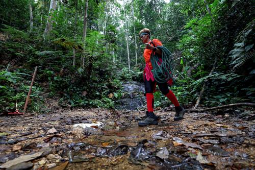 BUKIT DINDING BATUAN TERTUA