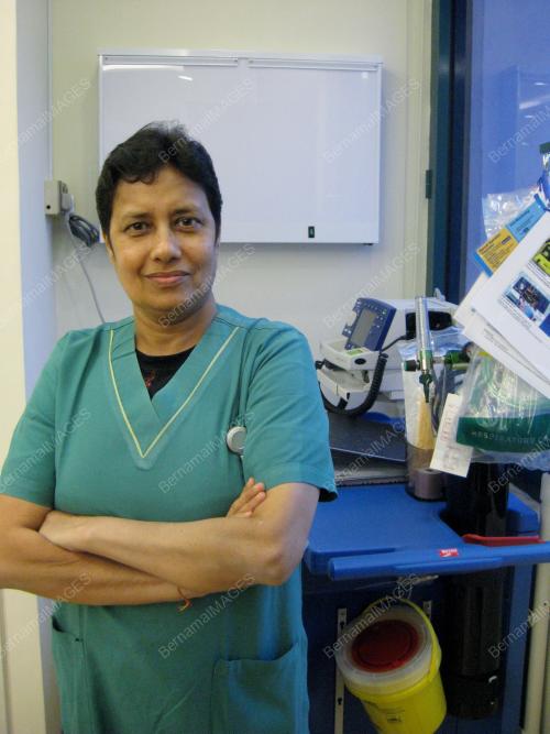 FEA04_19112012_NURSE_SURINDER
