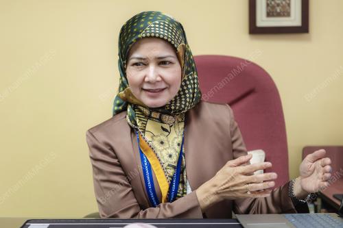 PROFESOR DR. NORLAILA MUSTAFA