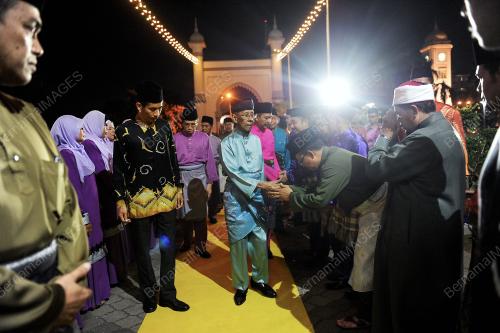 FEA04_09122016_AGONG