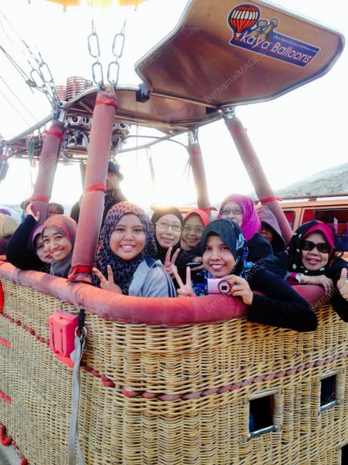 FEA04_23102014_BALLOONING_ADVENTURE
