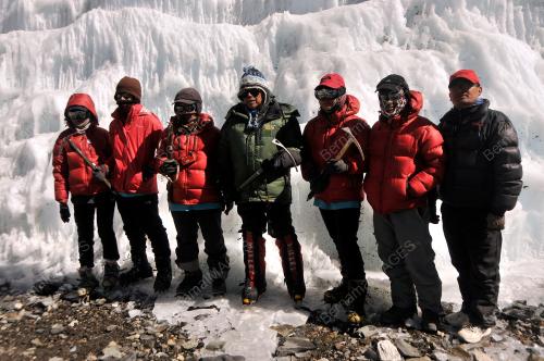 FEA04_27122012_EVEREST