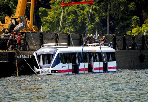 TUKUN GERABAK LRT TIOMAN