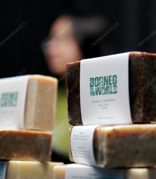 FEA05_06052015_SKIN_CARE_BORNEO