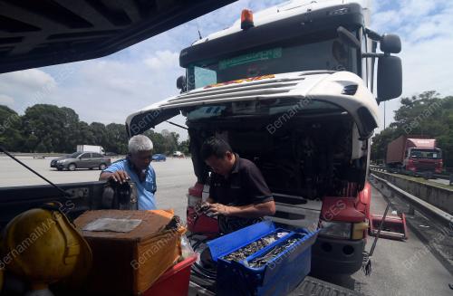 KENDERAAN MUATAN BERAT