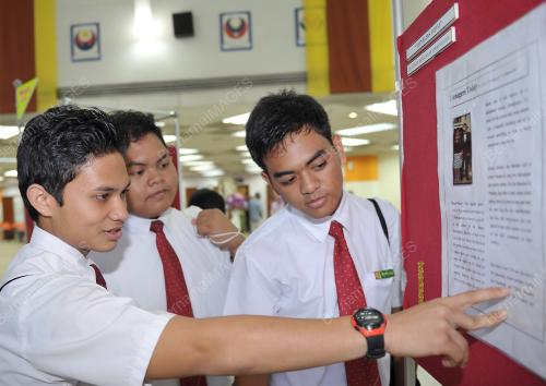 FEA05_07032012_TRANSFORMASI_PERPUSTAKA10