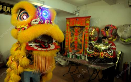 FEA05_09012017_KOSTUM_SINGA