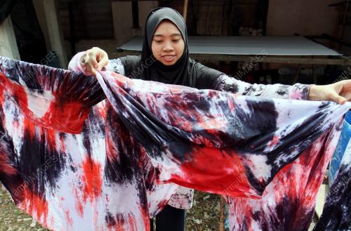 FEA05_09072015_KRAF_BATIK