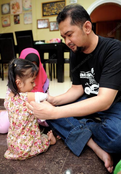 FEA05_12112013_ANAK_OKU
