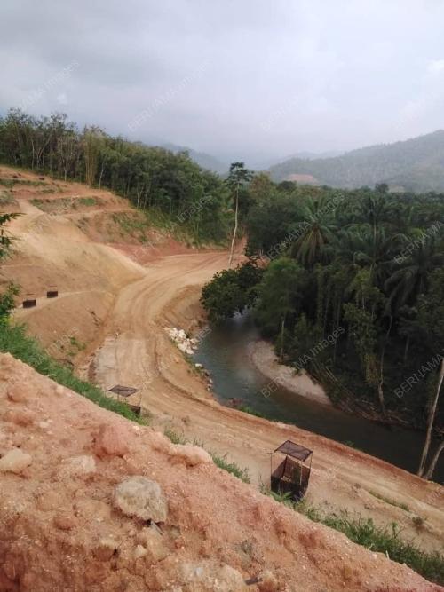 SUNGAI BATANG KALI BERPOTENSI JADI "SUNGAI MATI"