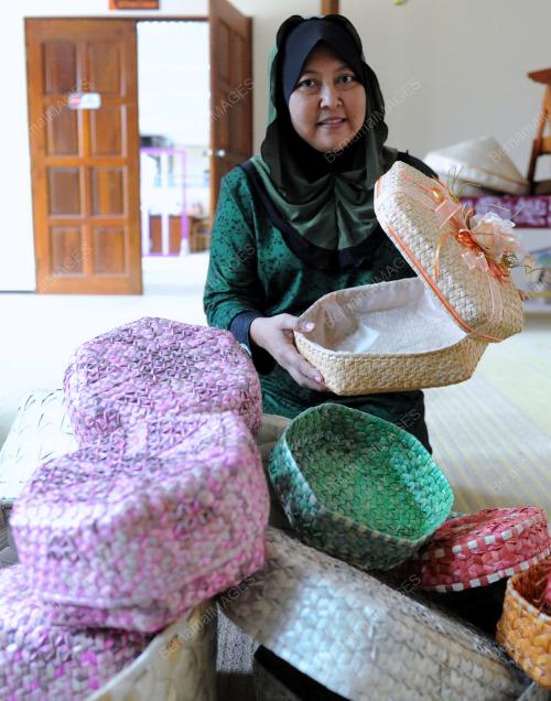 FEA06_05102012_ROMBONG_SENI