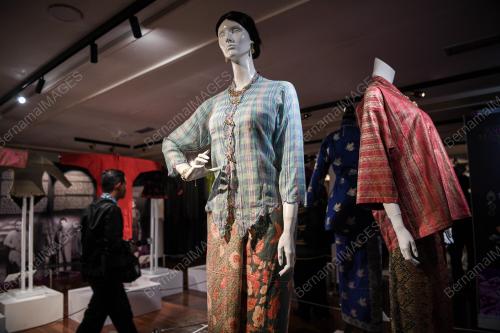 PAMERAN RAHSIA KEBAYA