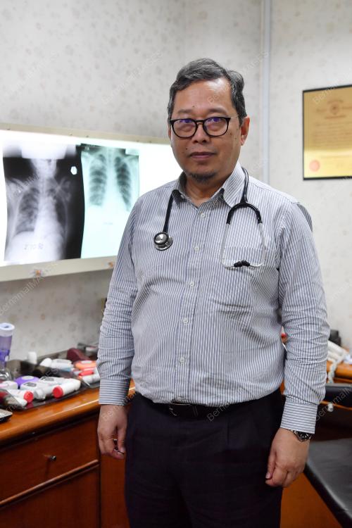 DATUK DR ZAINUDIN MD ZIN