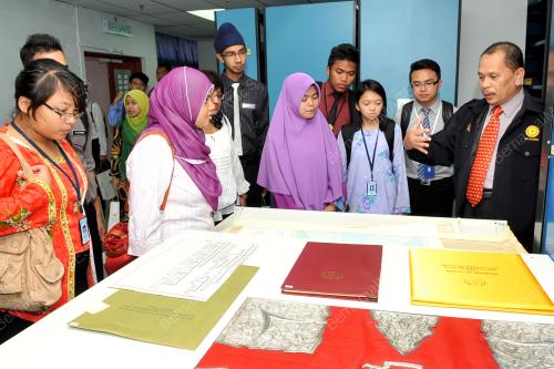 FEA06_23102013_SEJARAH