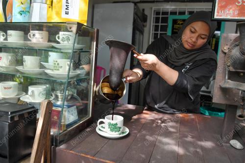 WARUNG KOPI JIRAN