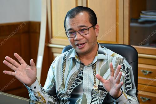 DR AZMIR MOHD YUNUS