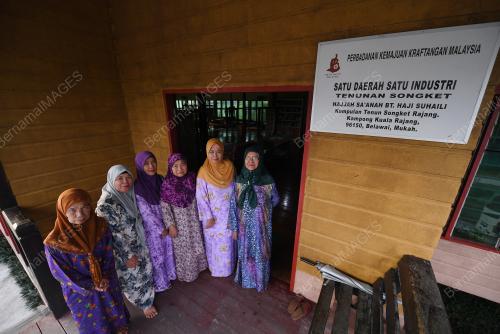 FEA07_03062019_SONGKET