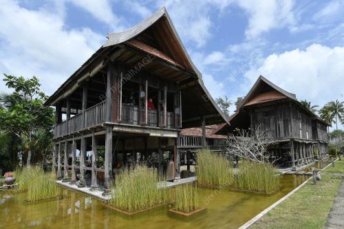 FEA07_08022019_RUMAH_TRADISIONAL