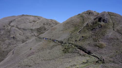 FEA07_09092016_GUNUNG