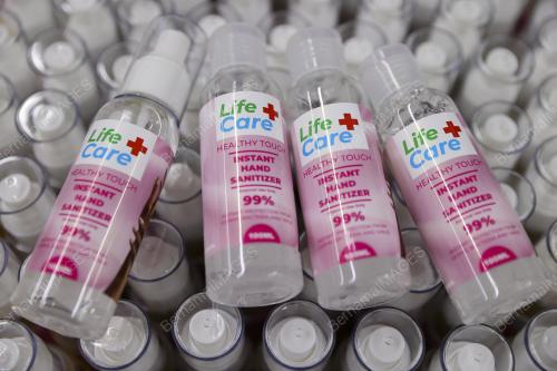 PENGELUAR HAND SANITIZER