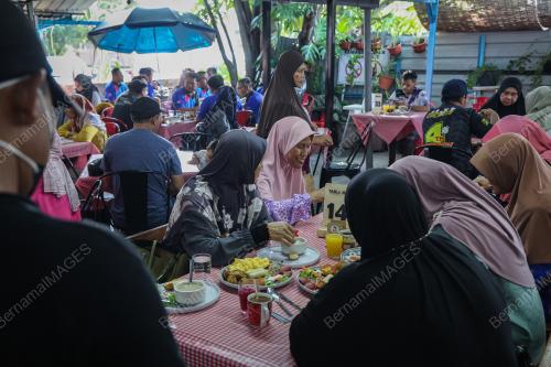 CAFE SALIM