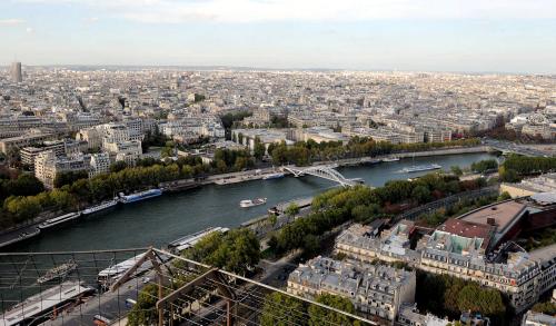 FEA07_28032012_PARIS