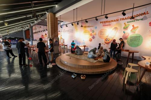 KOMPLEKS WARISAN YAYASAN ABU BAKAR